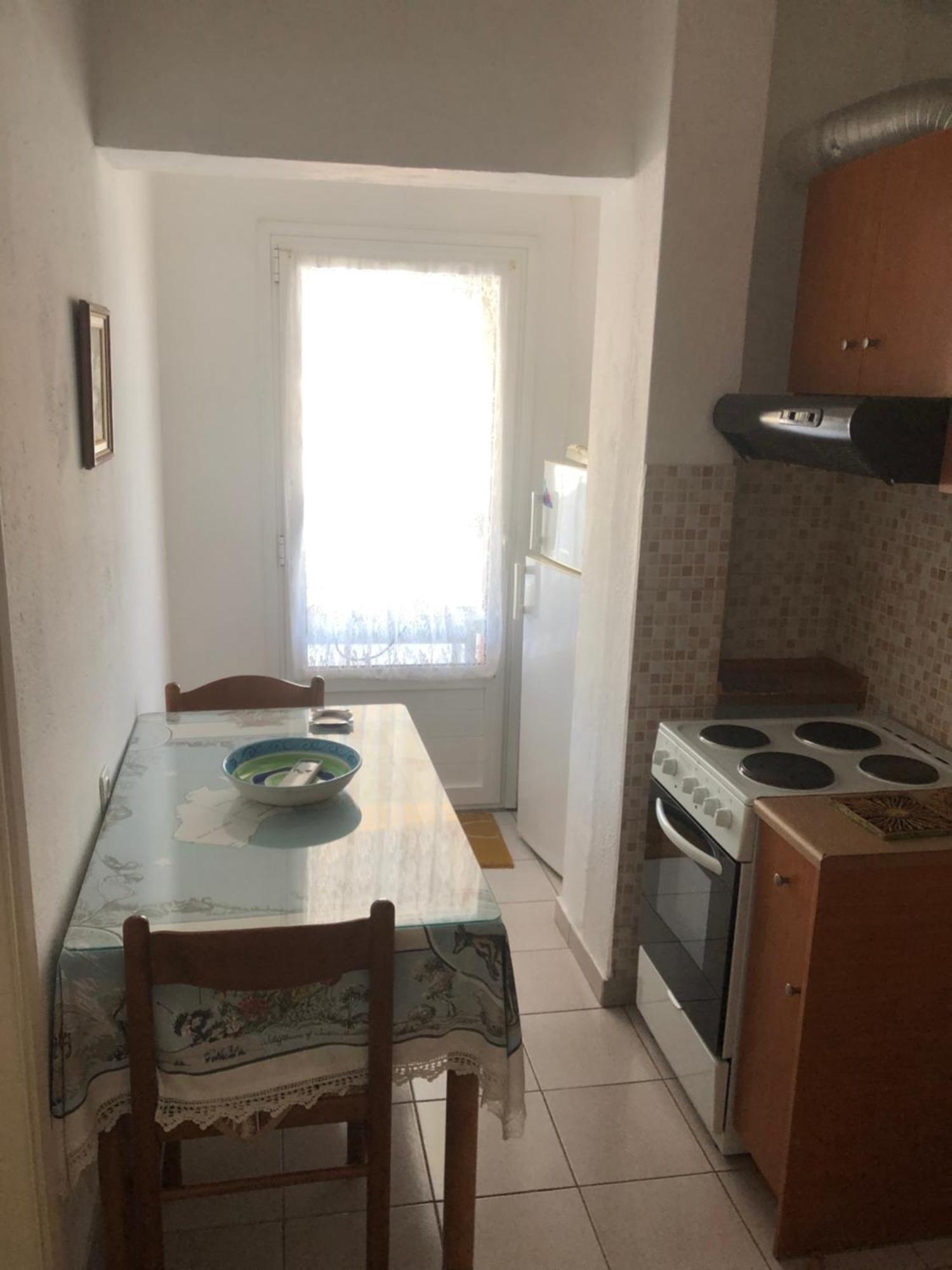 Nikos Rooms Néa Péramos Dış mekan fotoğraf