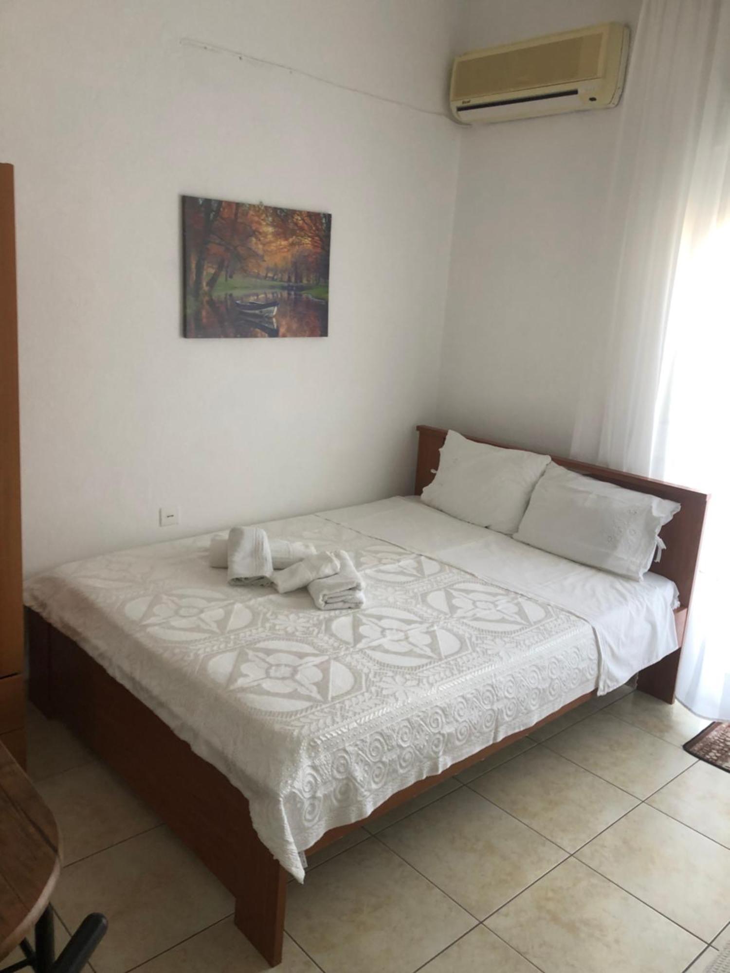 Nikos Rooms Néa Péramos Dış mekan fotoğraf