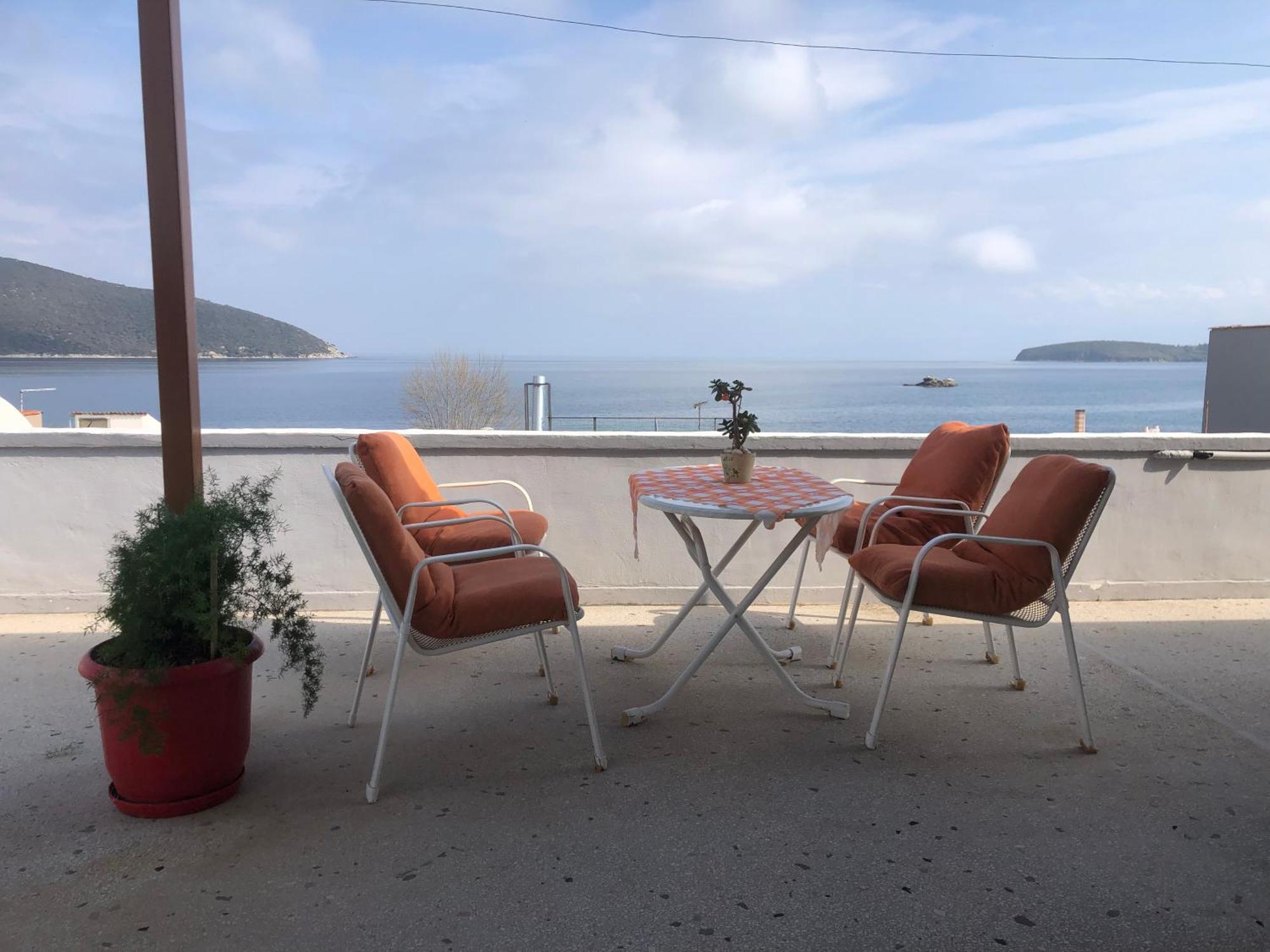 Nikos Rooms Néa Péramos Dış mekan fotoğraf