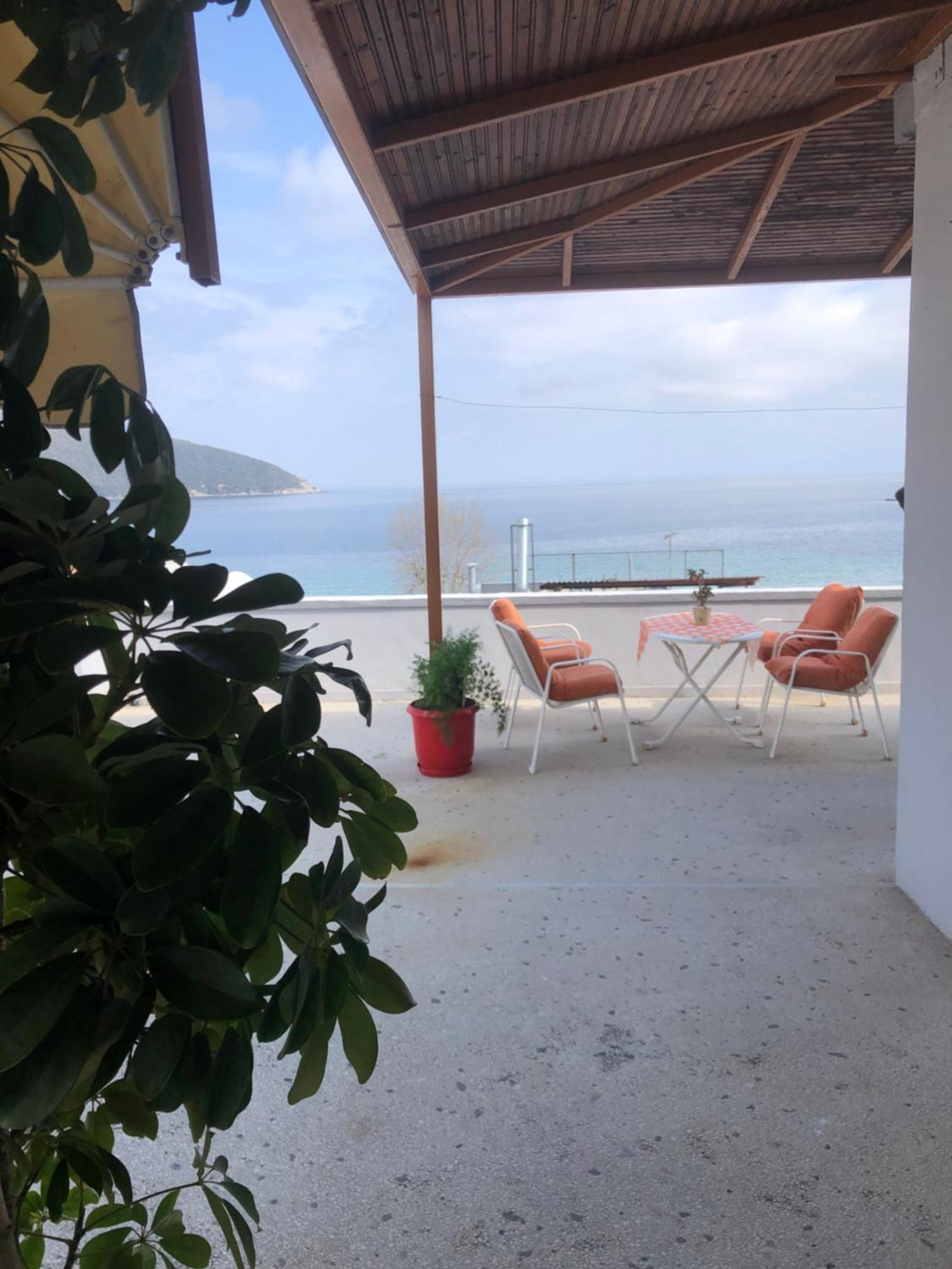 Nikos Rooms Néa Péramos Dış mekan fotoğraf