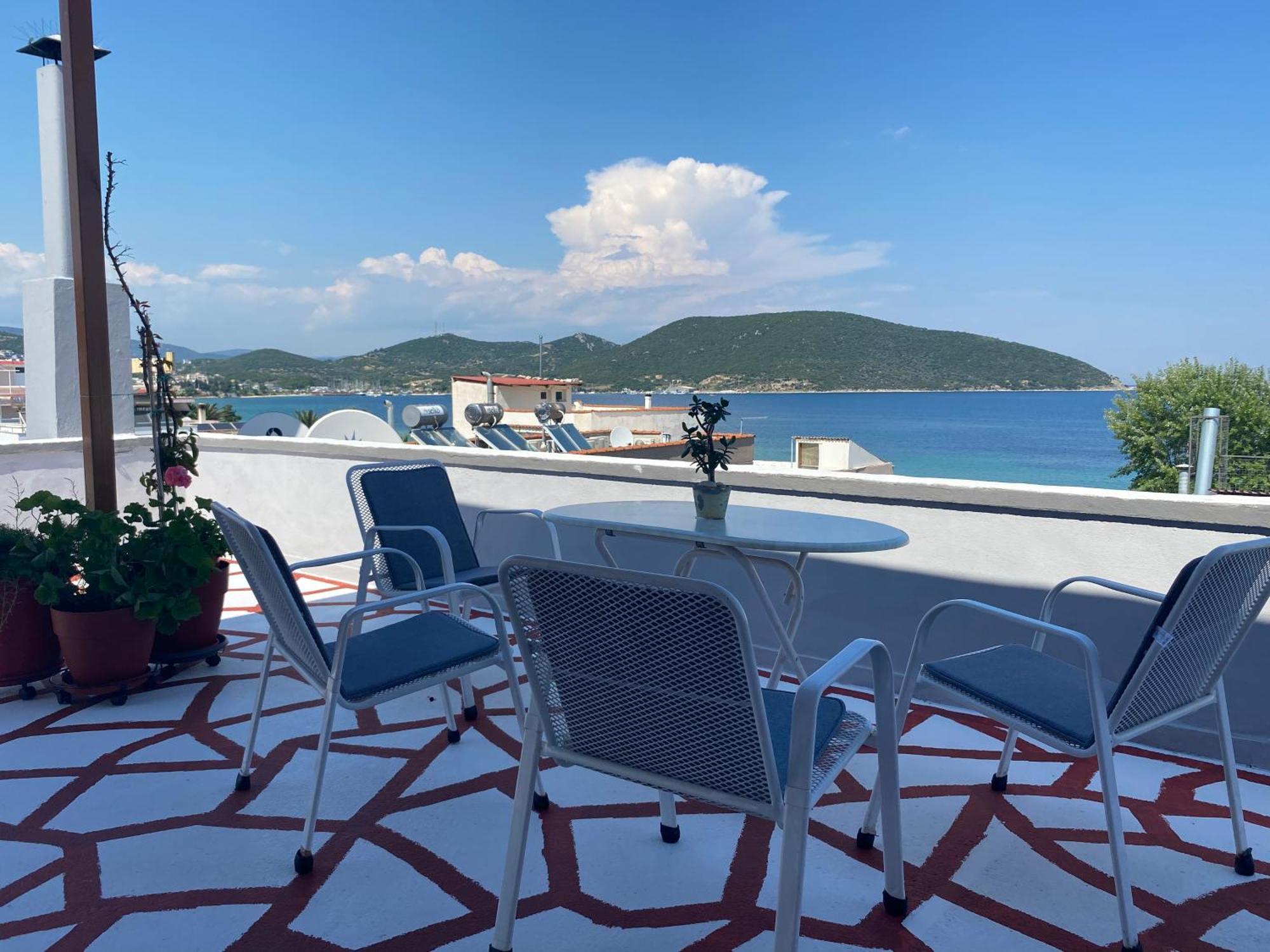 Nikos Rooms Néa Péramos Dış mekan fotoğraf